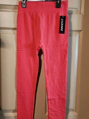 Docefit Coral Colored Leggings, one-size fits all, new